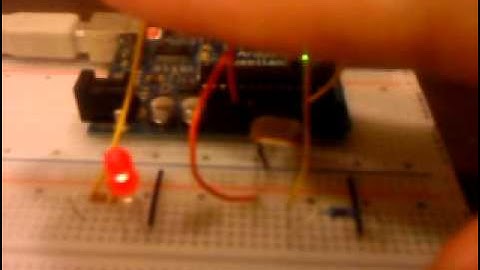Arduino 筆記 -- Lab8 使用光敏電阻控制 LED 的開關