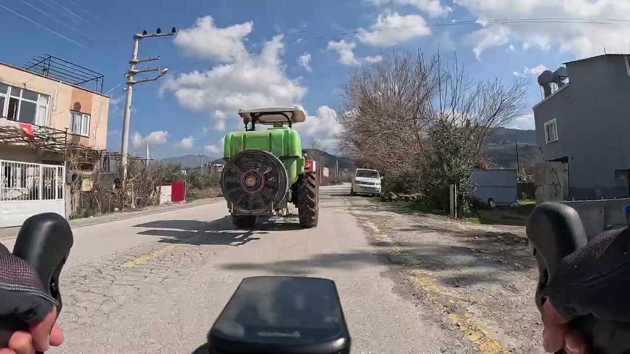 Bisikletle traktör takip 4K