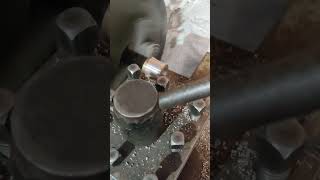 lathe machine work gan metyriyal bush