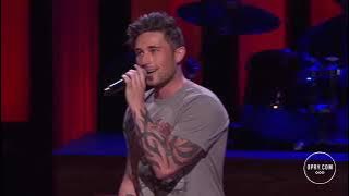 Michael Ray   John Conlee  Rose Colored Glasses   Live at the Grand Ole Opry