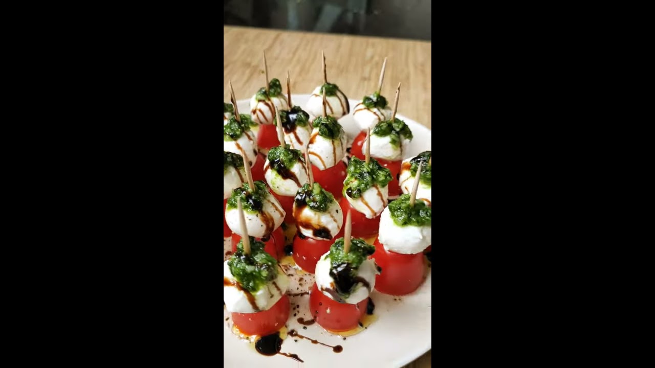 Tomaten-Mozzarella-Pesto-Häppchen – Jomnomnom Rezepte - YouTube