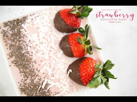 Chocolate Covered Strawberry Smoothie Bowl