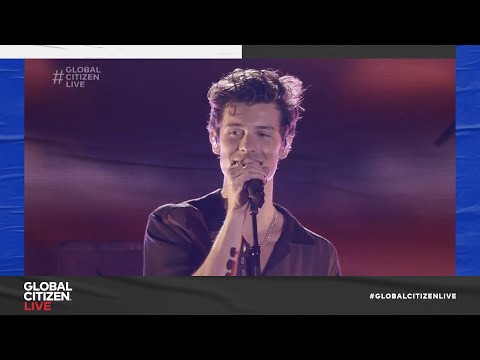 Shawn Mendes Performs