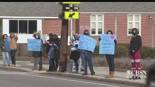 Wilmington Parents, Students Protest Switch To Remote Learning