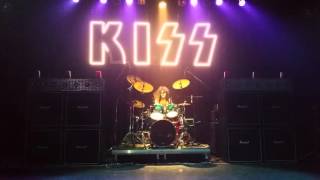 Kiss Lickss&#39; Eric Carr drumsolo during God of Thunder