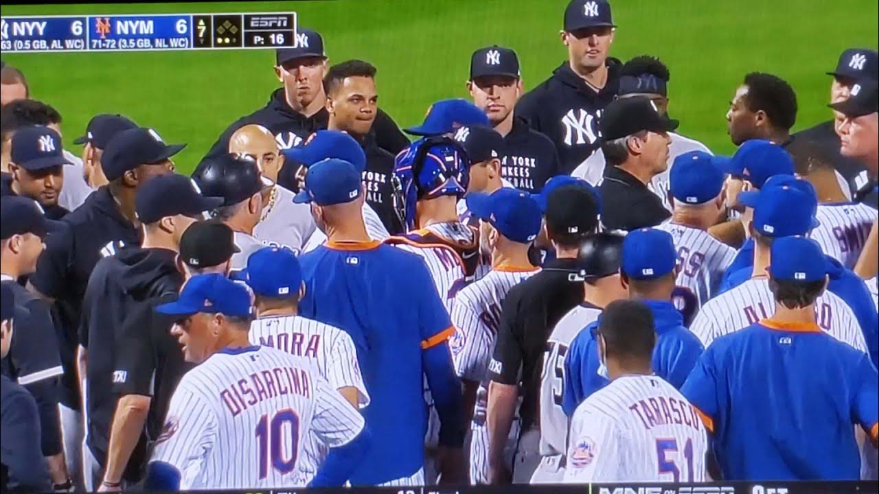 Fight Yankees vs. Mets New York Yankees vs. New York Mets MLB YouTube