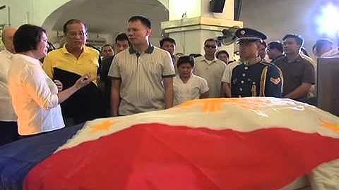 http://rtvm.gov.ph - PNoy visit to the wake of Former Sec. Angelo Reyes