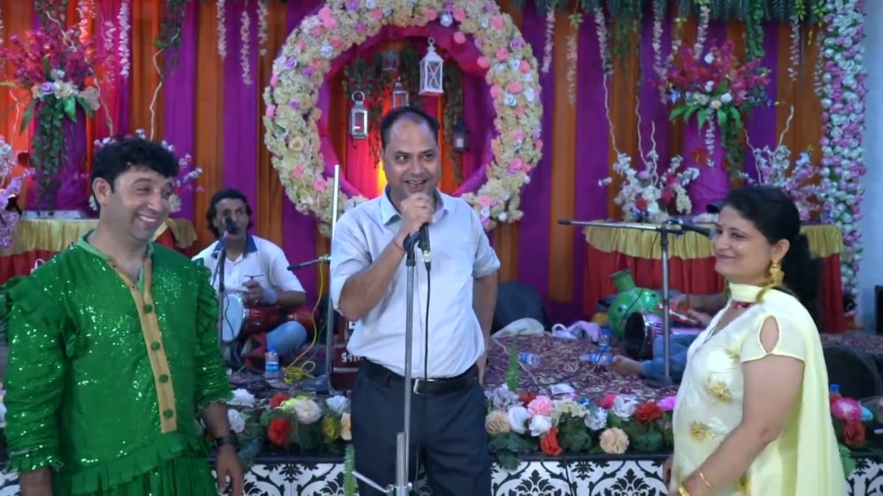 Melodious Kashmiri Song by Ajay Koul #family #kashmir #kashmiripandits
