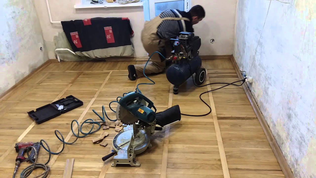 Установка монтаж плинтуса и порожков - YouTube