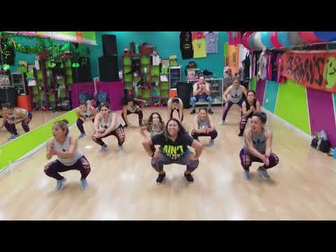 Zumba ELLA QUIERE HMM CUMBIA Con CHELSEA #CD5XX