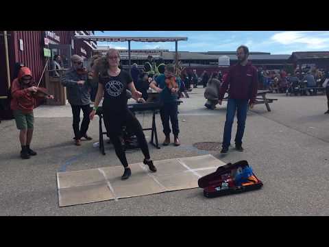 Dance-Off! Canadian Step Dancing vs. Clogging