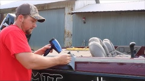 How To Remove A Vinyl Vehicle Wrap (FAST)