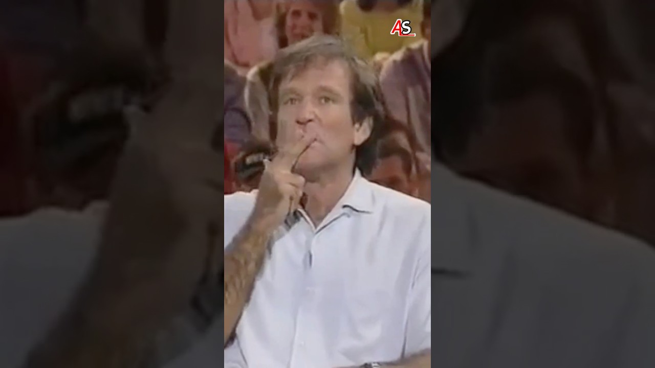 Robin Williams on Disneyland Paris 😅 