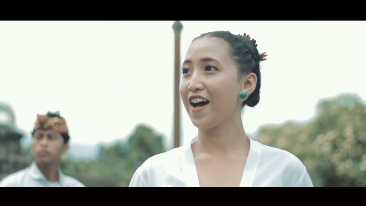 Restikha Buleleng Feat Mpu Kuturan Band | Merah Putih Benderan Titiange  ( Official music video )