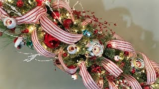 In this video, I will show you how I decorated a narrow pencil Christmas tree. I start with the ribbon technique I use, followed by the 