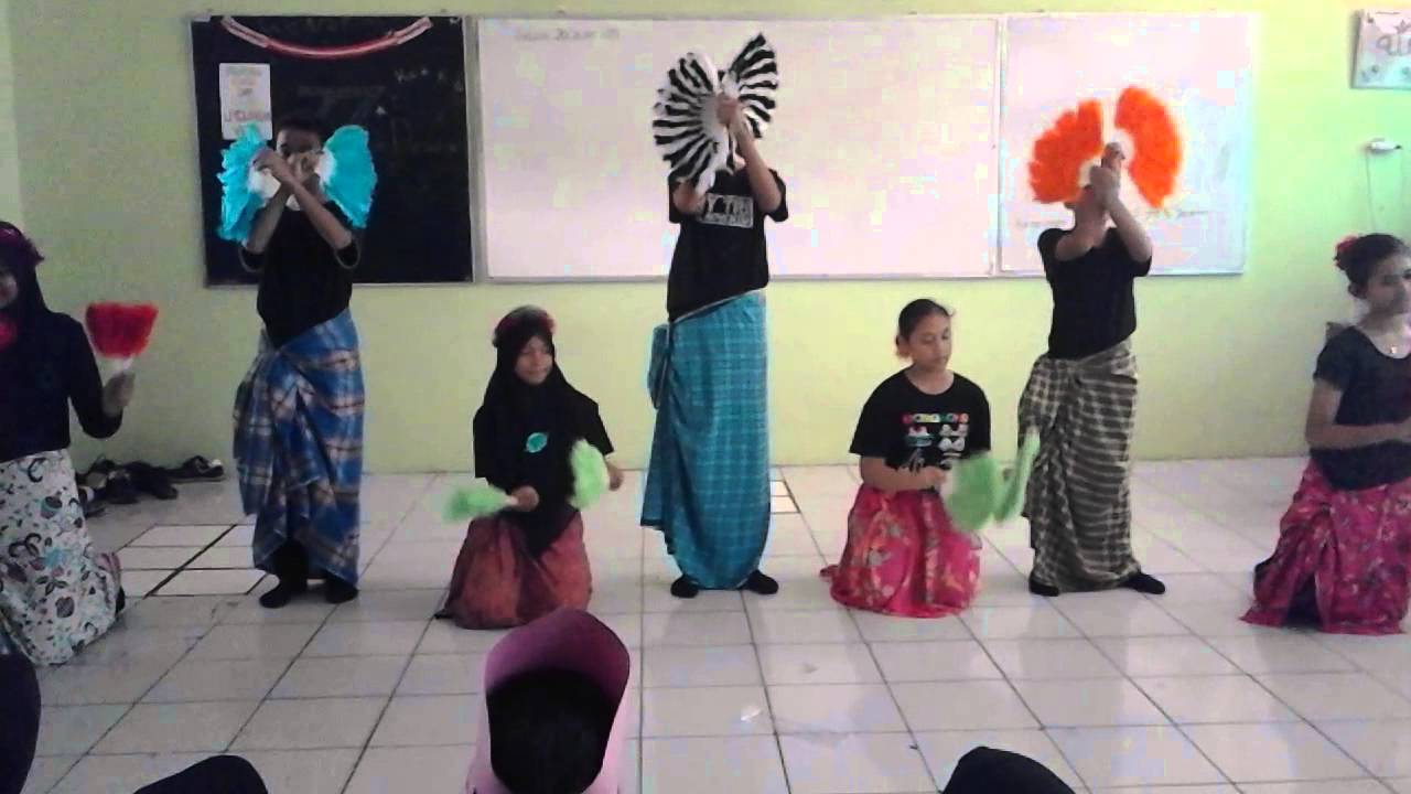 Tari anging  mamiri  kelas 7 7 smpn 85 jakarta YouTube