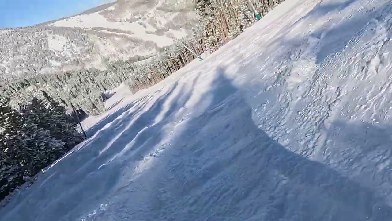 10 Year Old Vincent Skis Golden Eagle at Beaver Creek - Men's Downhill World Cup (Race Surface)