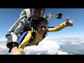 Тандем прыжок Элеоноры с парашютом с высоты 4200, DZ Skydive Academy