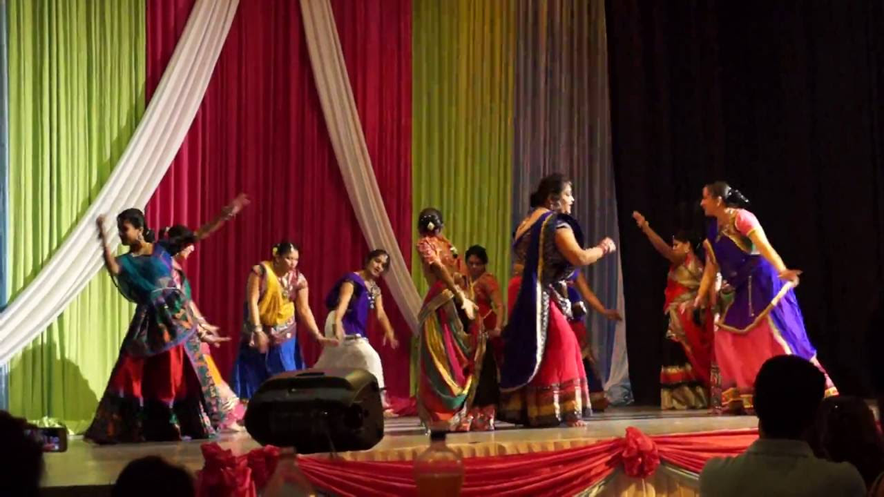 Mor bani thanghat and Nagada sang dhol ladies performance