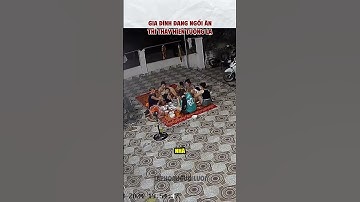 Tháng 7 âm lịch, gia đình đang ngồi ăn thì thấy hiện tượng lạ. #Shorts