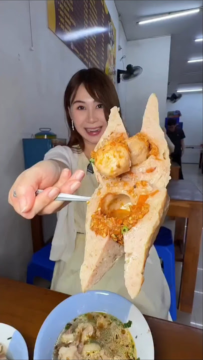 Bakso favorite Ayu Ting Ting di Depok.