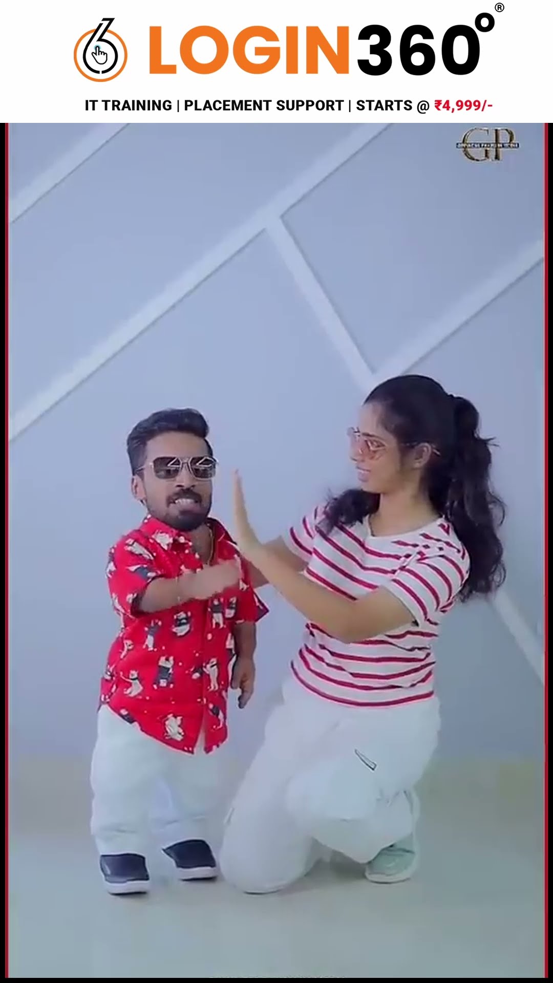 Wow ? குடும்பத்தோடு அழகா நடந்து வந்த Malayalam Actor guinness pakru