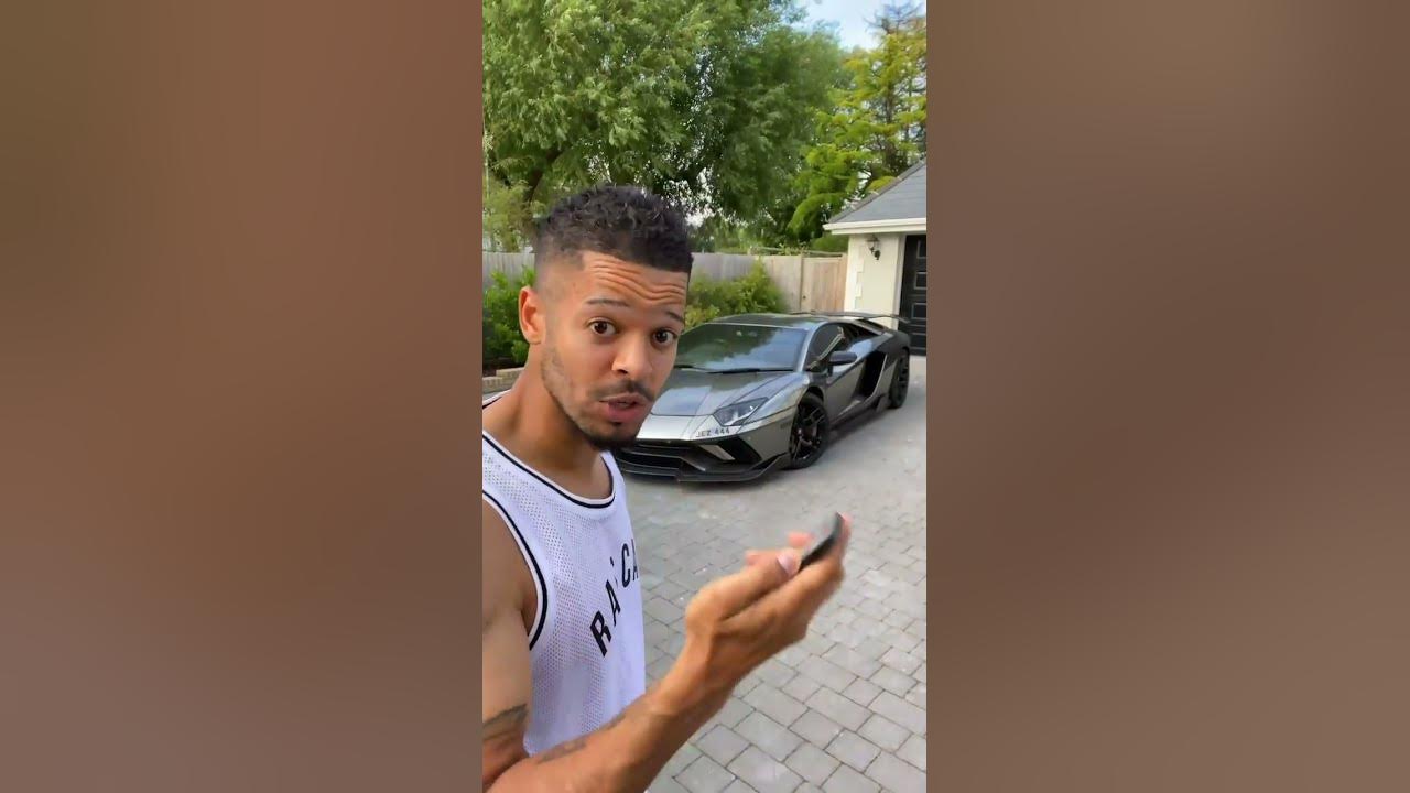 LAMBORGHINI THAT CHANGES COLOUR 🌈🤯 #Shorts