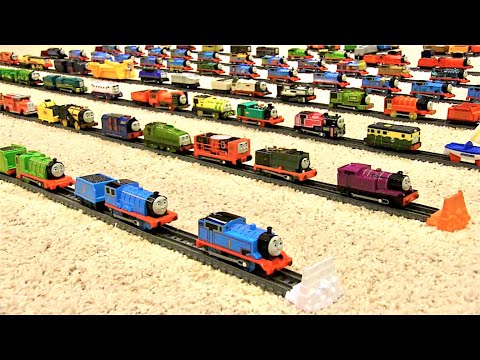 Video: Vhodí se thomas trackmaster na dřevěné koleje?