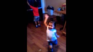 Bailando La Tangita Roja