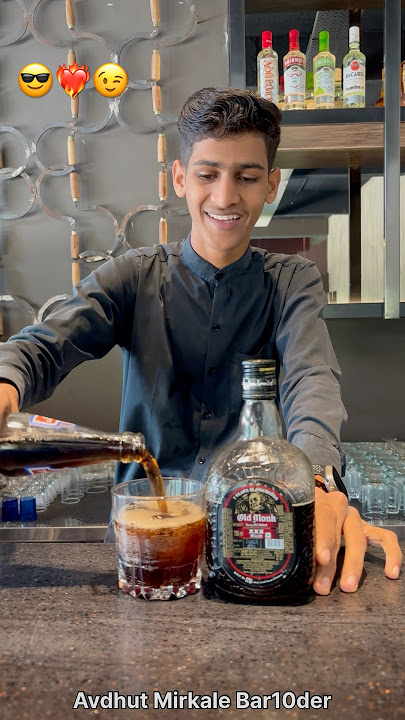 ❤️‍🔥how to drink old monk rum😋#oldmonk #rum #darkrum #drink#shorts #viralshorts