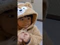 【赤ちゃん】ダッフィー子供服を着てご機嫌