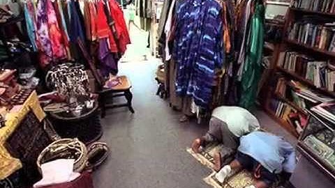 تلاوة رائعة بكل ماتحمل الكلمة من معنى الشيخ أدريس أبكر3