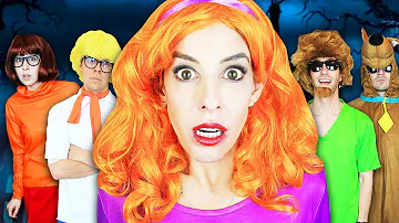 Giant Scooby Doo Game in Real Life at Haunted Hacker Castle! (24 Hours in DIY Disguise on Leap Year)