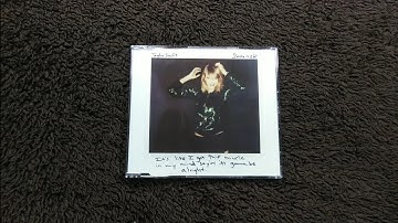 Unboxing Taylor Swift - Shake It Off CD Single