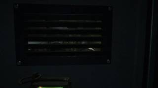 Alien: Isolation™Hiding in a locker