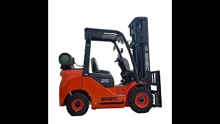 chariot elevateur gaz 5500lbs 2 5 ton dual fuel forklift by SNSC Forklift Machinery 33 views 1 month ago 45 seconds