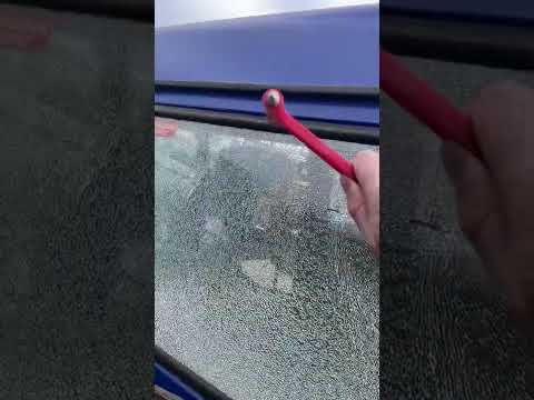 Как разбить стекло )
