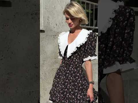 Сукня - комбінезон жіноча літня з коротким рукавом, в квітковий принт, Молочний, XS, видео 1