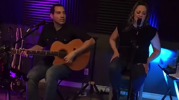 Valerie - Amy Winehouse cover by Sonja De La Paz &...