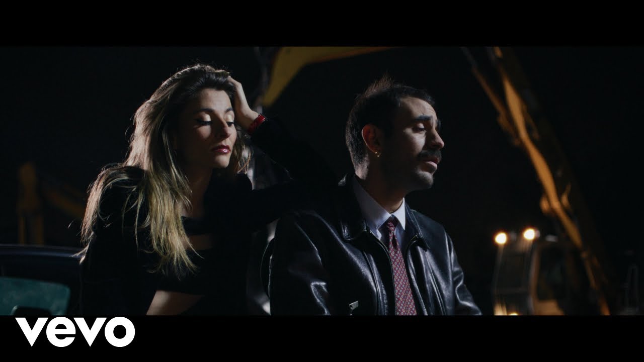 Vernis Rouge - Comme des loups (Clip officiel) ft. Zaoui Vernis Rouge - Comme des loups (Clip officiel) ft. Zaoui