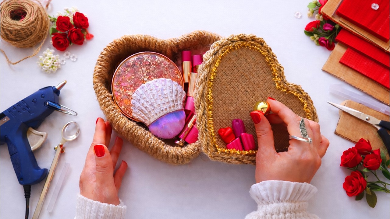 👉 ♻️Cardboard Magic Transform Roll  & Box into Elegant Home Decor  DIY Upcycling Ideas