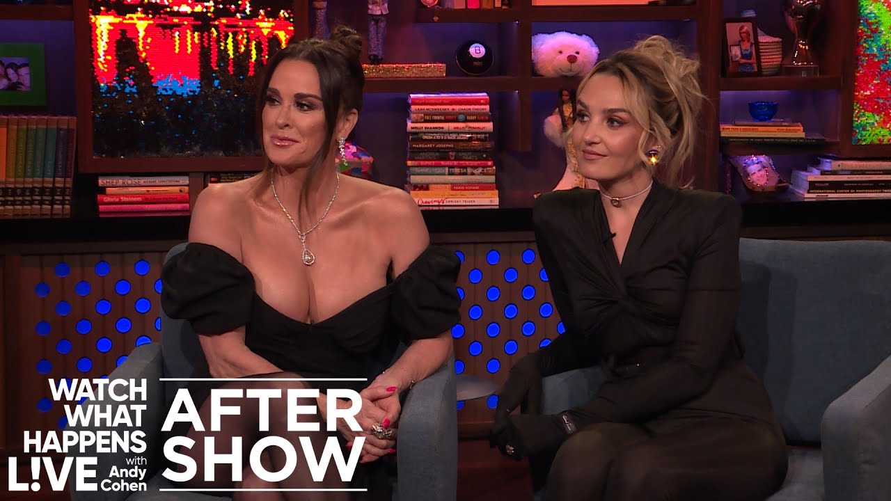 Chloe Fineman as Drew Barrymore and Britney Spears | WWHL