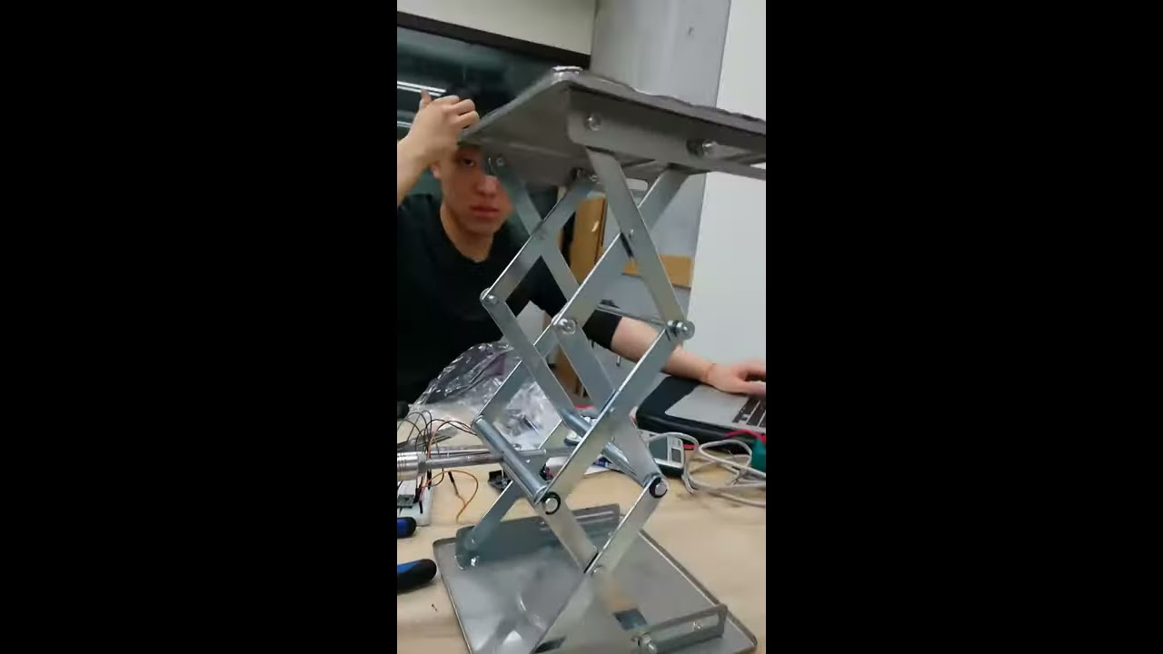 Driving Scissor Lift With Stepper Motor