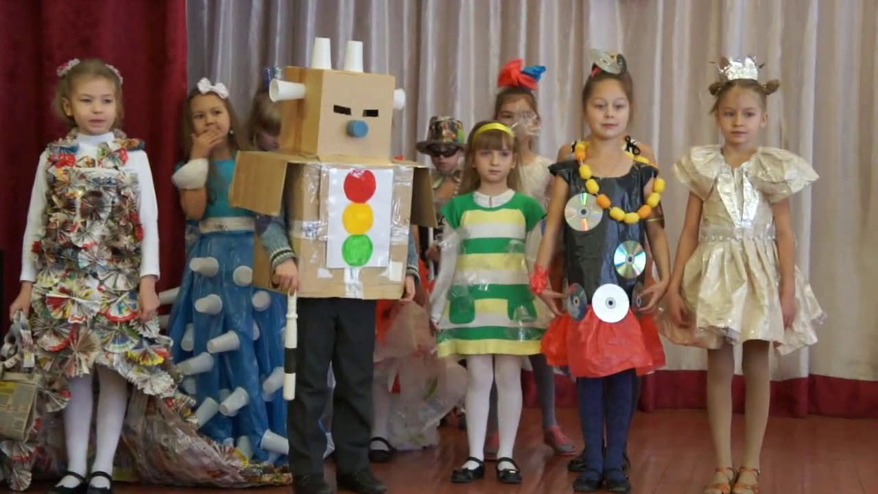 \"Дефиле костюмов\" Школа 9, город Йошкар-Ола, 8.12.2007 г. - YouTube