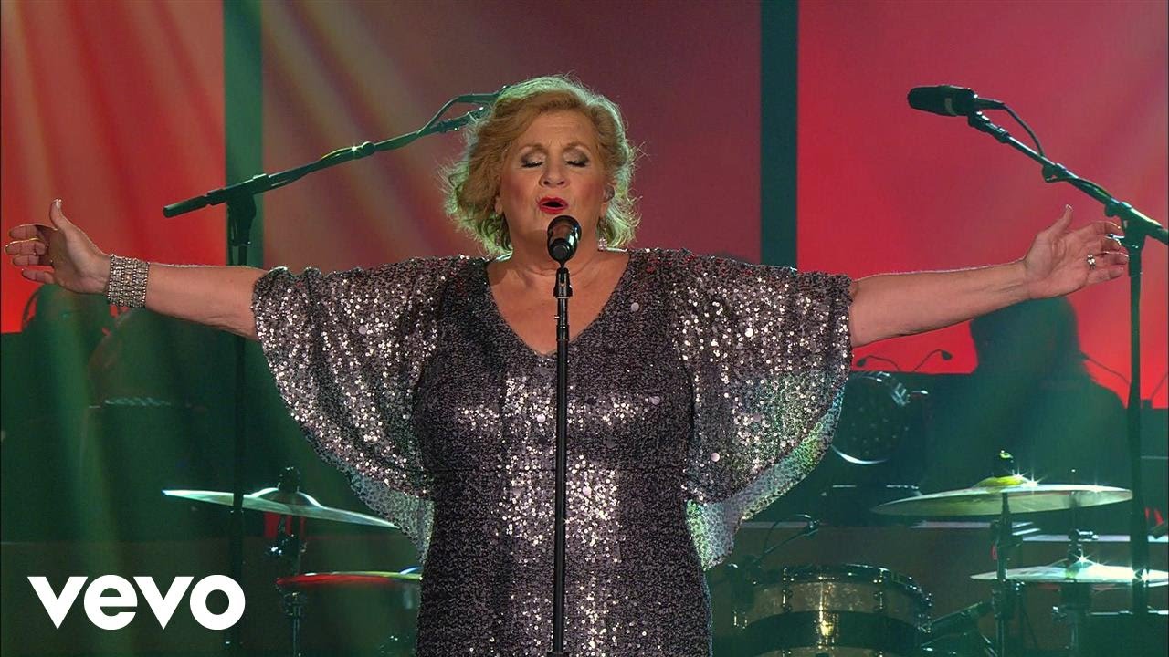Sandi Patty - The Old Rugged Cross (Live) Sandi Patty - The Old Rugged Cross (Live)