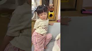 Uncle and the girl are going towards each other #Aow I ll eat you up in one bite#Domi