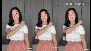 Cika goyang pascol hot