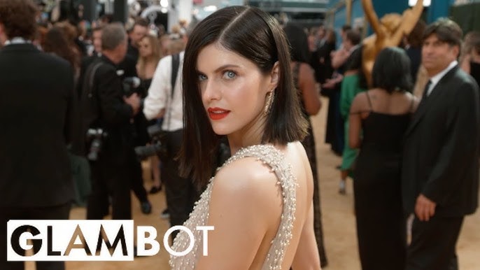 Alexandra Daddario Glambot Bts At 2022 Emmys