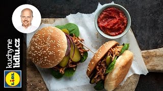 Trhané vepřové maso v hamburgerové housce - Roman Paulus - RECEPTY KUCHYNĚ LIDLU