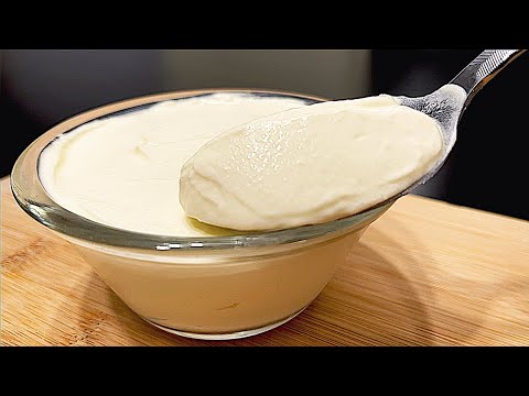 Video: Wie Man Flauschige Pfannkuchen Mit Sauerrahm Kocht